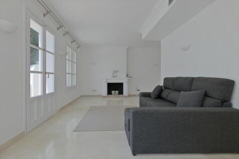 Lounge with Fireplac