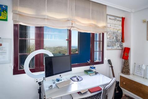 Property Image 35