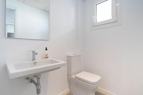 GF Toilet
