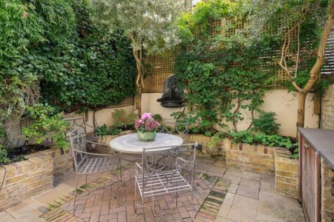 Pretty Garden