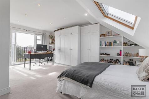 Bedroom 1 (Loft)