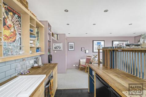 Duel aspect Open Plan Kitchen/Living Space