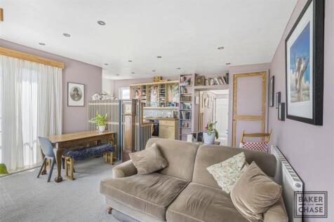 Duel aspect Open Plan Kitchen/Living Space