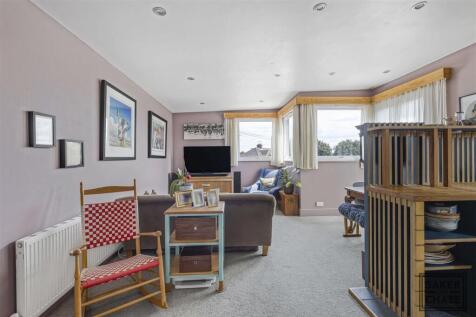 Duel aspect Open Plan Kitchen/Living Space