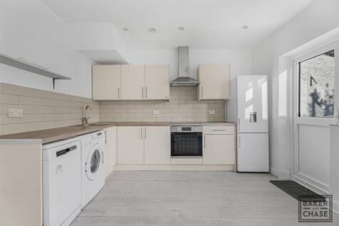 Open plan kitchen diner