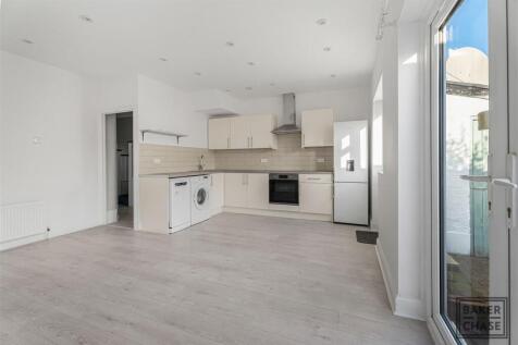 Open plan kitchen diner