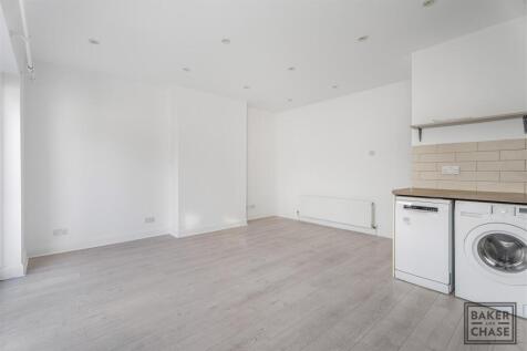 Open plan kitchen diner