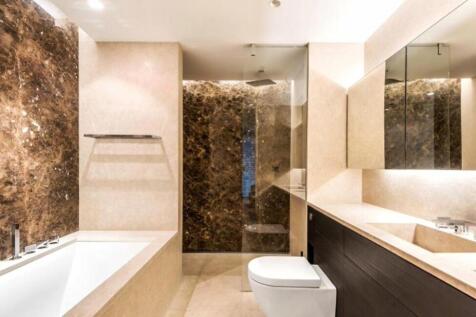 Principal Bathroom