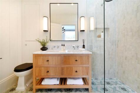 Bathroom 3
