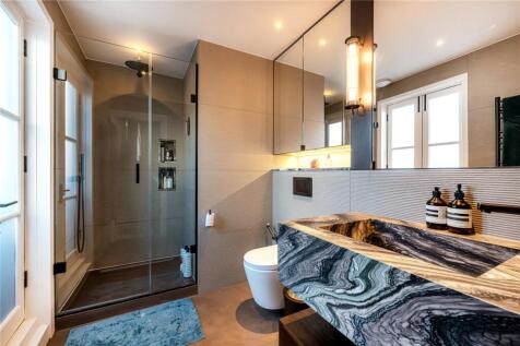En Suite Shower