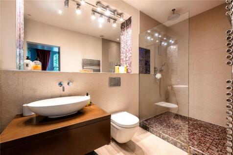 En Suite Bathroom