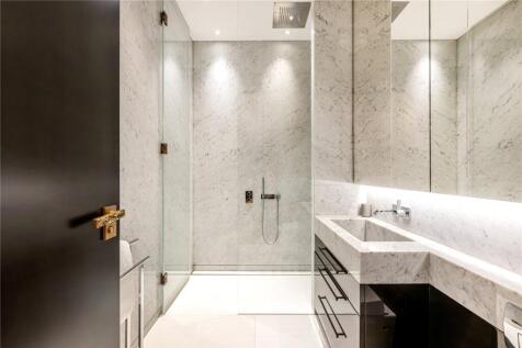 Lw Gr Shower Room