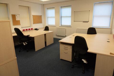 4 Desk Office