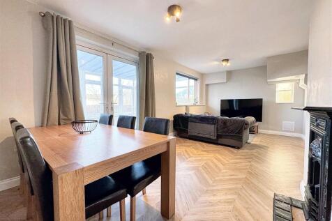 Lounge/Diner