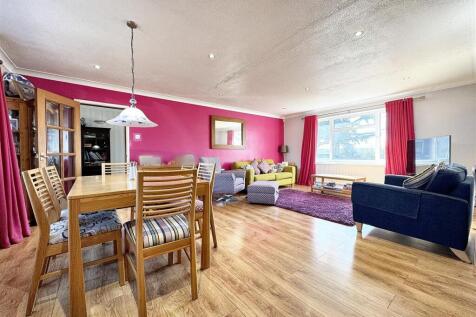 Kitchen/Diner/Family Room