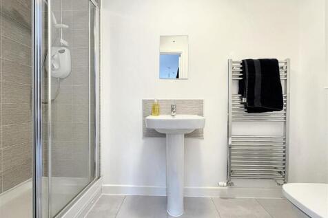 En-suite to Bedroom One