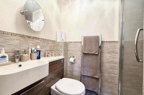 En-suite to Bedroom One