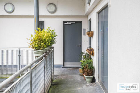 Entrance to Apartment