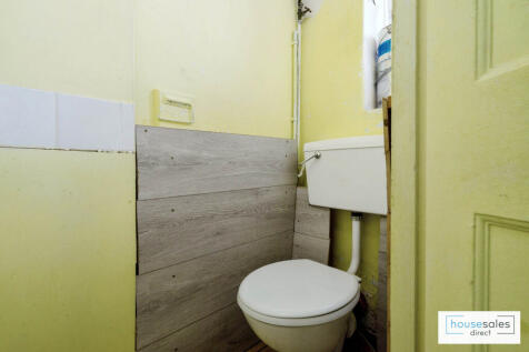 Toilet.jpg