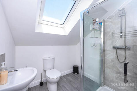 En-Suite 2