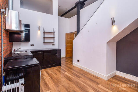 Kitchen/ Lounge