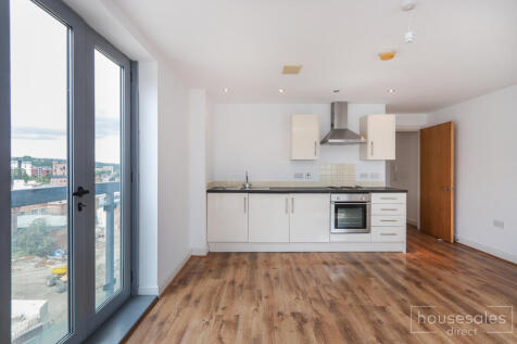 Lounge/ Kitchen