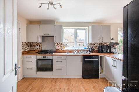 Kitchen/ Breakfast Room