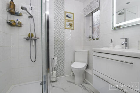 Jack and Jill Ensuite