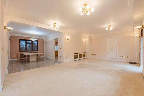 Duplext Flat, Greena