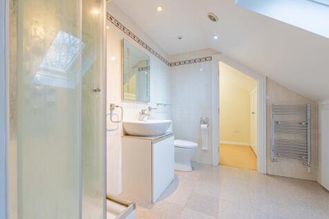 Duplext Flat, Greena