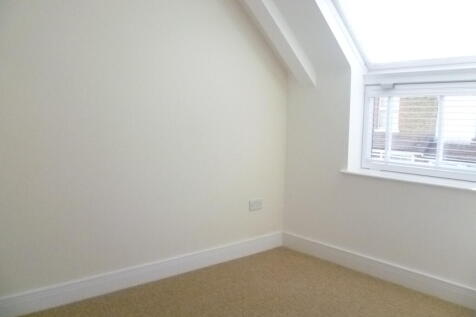 Flat 4, 32 - 38 Vale