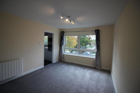 18 Cholesbury lounge