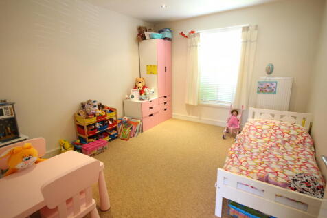 6 Highfield Court (8