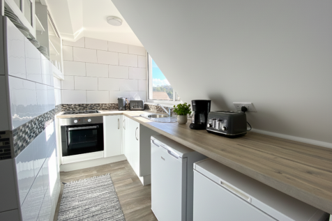 Gemini_Generated_Image_7uc08k7uc08k7uc0