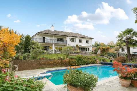 ChatGPT Image Nov 9, 2025, 07_19_55 PM.png