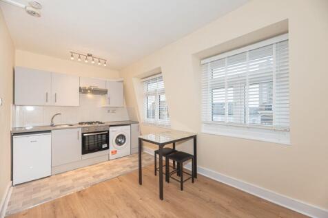 Lounge/kitchen