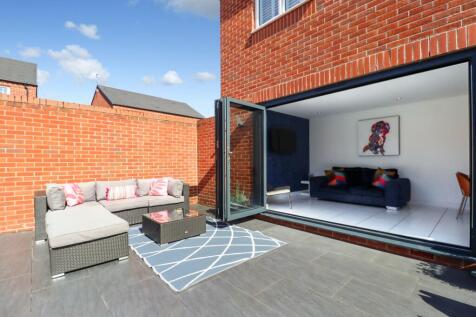 Bi-fold-doors