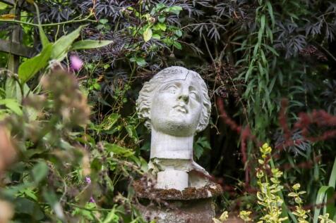 Garden-V