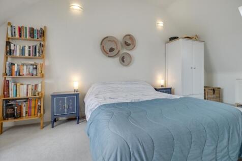 Master-Bedroom-V