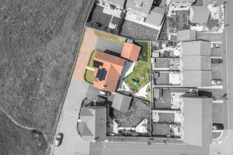 Aerial B&amp;W