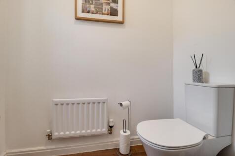 Cloakroom-WC