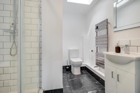 Ensuite-to-Bedroom-Two