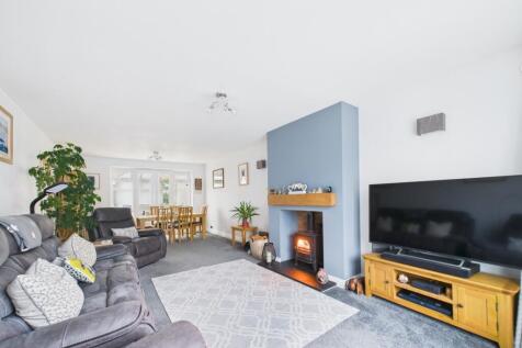 CAM02195G0-PR0095-STILL007