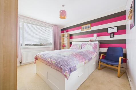 CAM02195G0-PR0095-STILL029