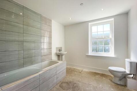 Bathroom-9 (1)