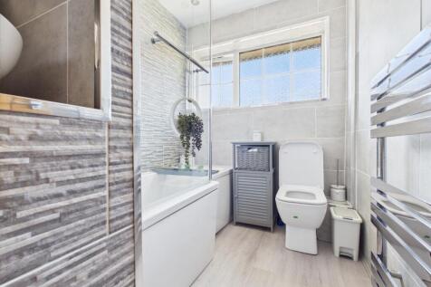 CAM03729G0-PR0092-STILL022