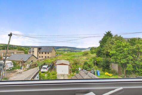 CAM03729G0-PR0107-STILL029