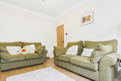 CAM03729G0-PR0138-STILL015
