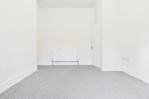 CAM03729G0-PR0167-STILL003