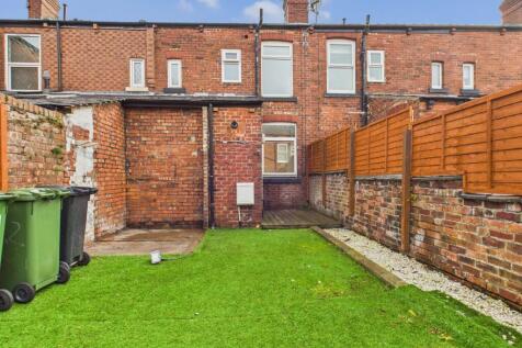 CAM03729G0-PR0167-STILL011